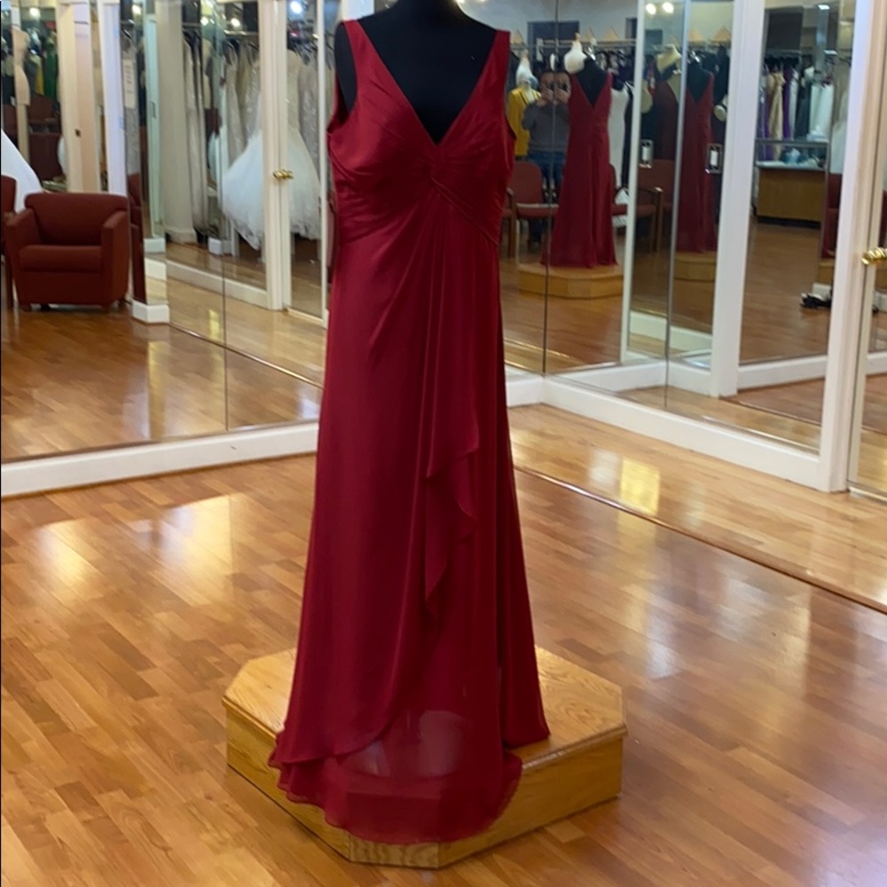✔️ claret bridesmaid dress